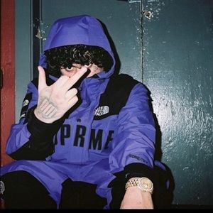 Meet your Posher, Van